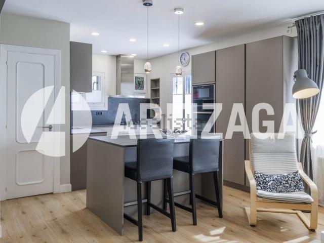 Dúplex en venta en Donostia-san Sebastián, Antiguo