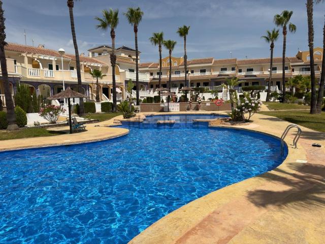 Piso en venta en Urbanización Doña Pepa, el Baix Segura / La Vega Baja