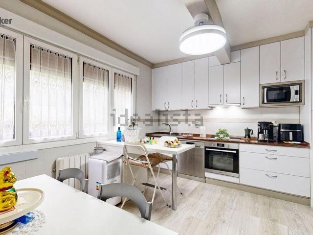 Piso en venta en Azitain, Eibar