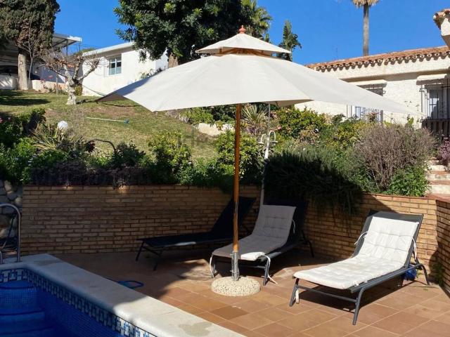 Dúplex en alquiler en Este, Málaga-Costa del Sol