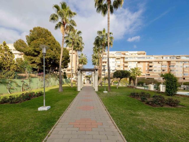 Piso en venta en Puerto de la Torre, Málaga-Costa del Sol
