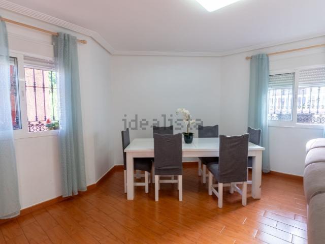 Piso en venta en Torre Atalaya, Málaga