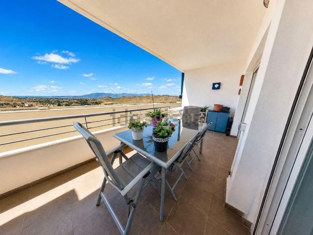 Piso en venta en Puerto de la Torre, Málaga-Costa del Sol