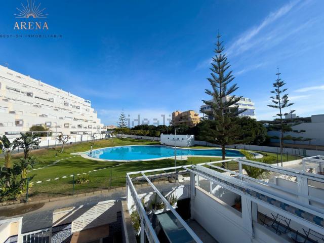 Dúplex en venta en Roquetas De Mar, Apartamentos 