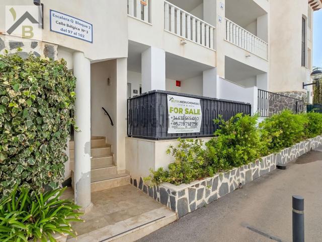 Piso en venta en la Marina, el Baix Vinalopó
