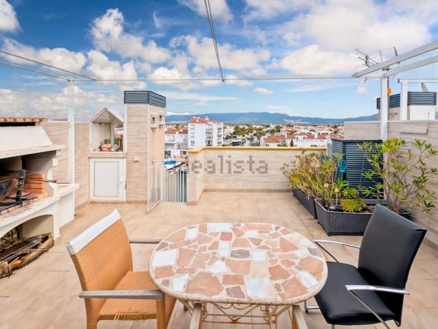 Dúplex en venta en Empuriabrava, Alt Empordà