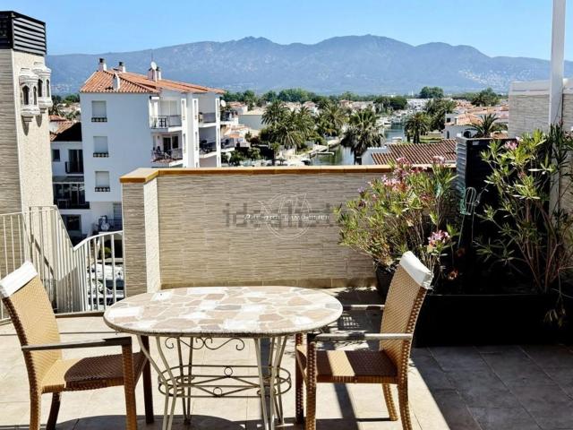 Dúplex en venta en Empuriabrava, Alt Empordà