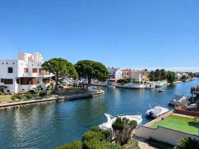 Piso en venta en Empuriabrava i entorn, Castelló d'Empúries