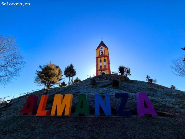 Piso en venta en Almanza, Castilla y León