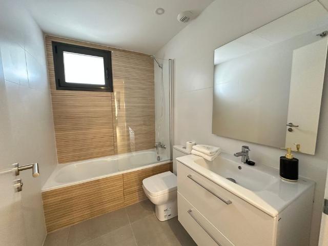 Apartamento en alquiler en Urbanización Puerto Estepona (Seghers), Costa del Sol Occidental