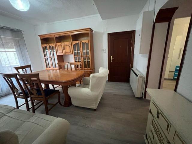 Apartamento en alquiler en Barriada Santa Ana, Puertollano