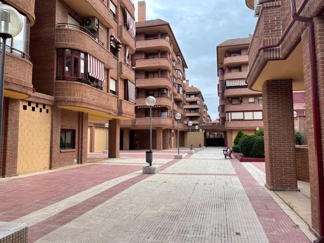 Apartamento en alquiler en Distrito IV, Alcalá De Henares