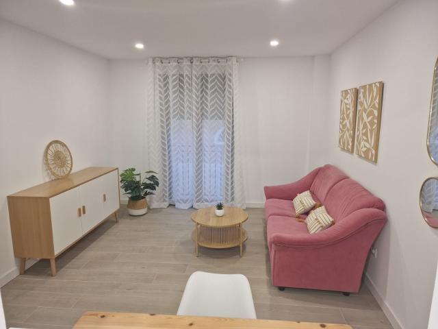 Apartamento en alquiler en Distrito I, Alcalá De Henares