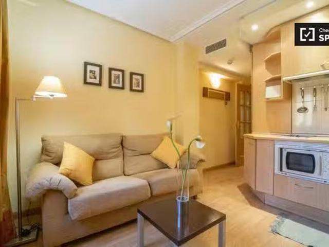 Apartamento en alquiler en Distrito I, Alcalá De Henares