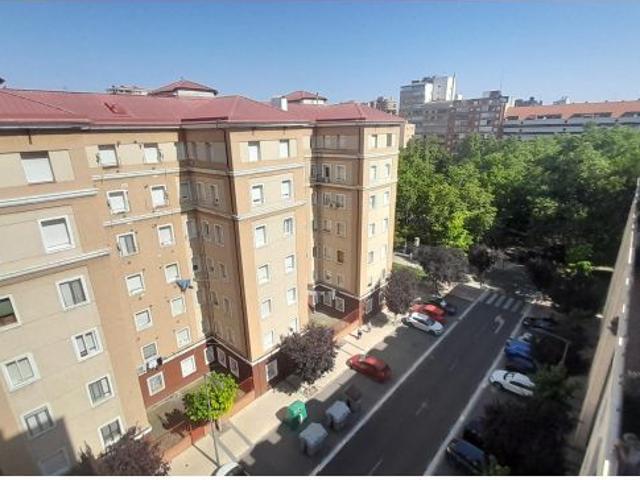 Piso en alquiler en Valladolid, La Farola