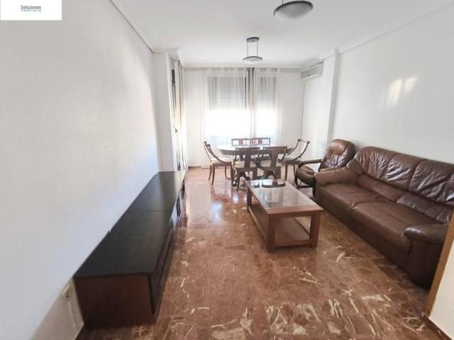 Piso en alquiler en Centro, Albacete