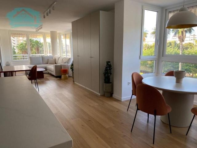 Piso en alquiler en Alicante, Entreplatges