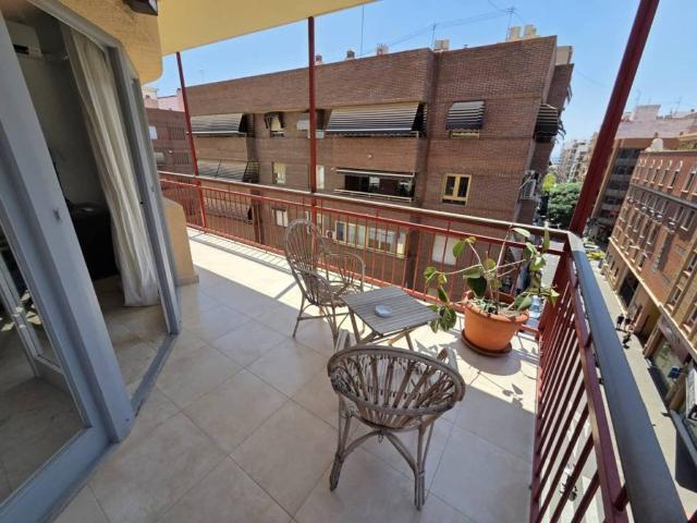 Piso en alquiler en Alicante