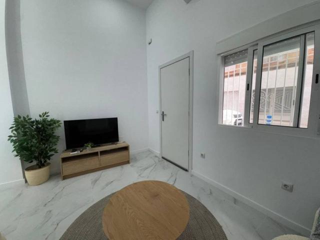 Piso en alquiler en Alicante, les Carolines Baixes