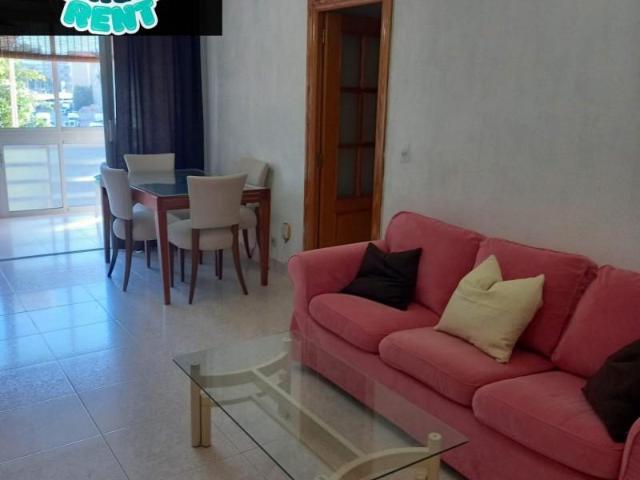 Piso en alquiler en Alicante, 3