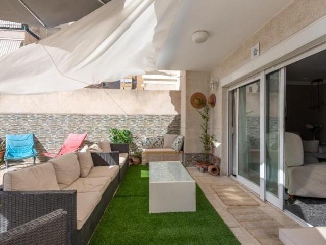 Piso en alquiler en Alicante, 3