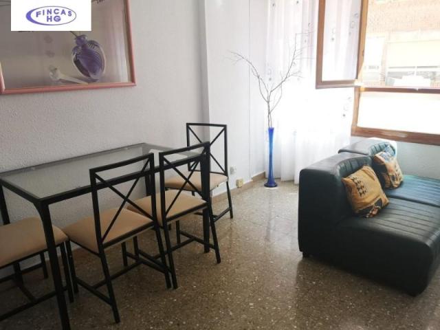 Piso en alquiler en Benalúa, l'Alacantí