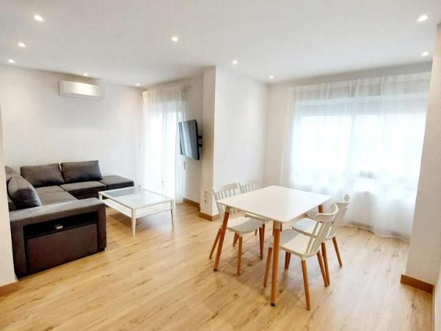 Piso en alquiler en Benalúa, Alicante