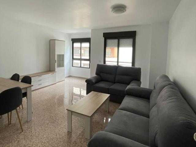 Piso en alquiler en Alicante