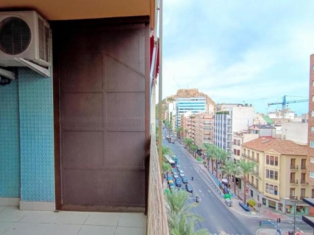 Piso en alquiler en Alicante, Valencia