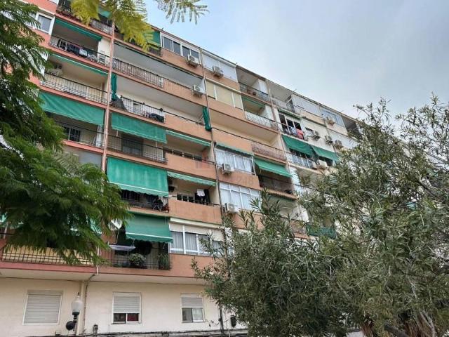 Piso en alquiler en Vistahermosa, Alicante