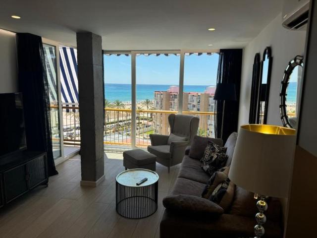 Piso en alquiler en Alicante, Valencia