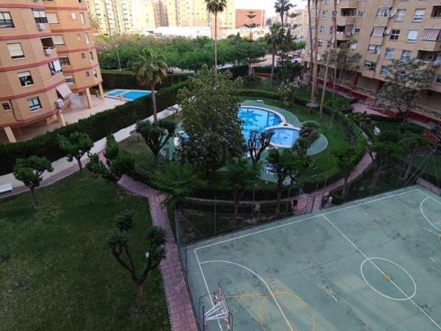 Piso en alquiler en Alicante, 3