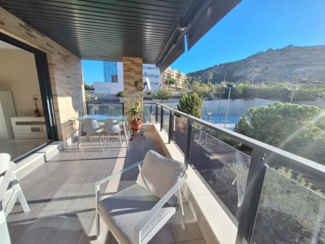 Piso en alquiler en Vistahermosa, Alicante