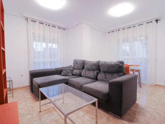 Piso en alquiler en San Luis, Almería