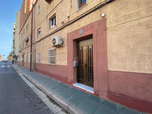 Piso en alquiler en Almería