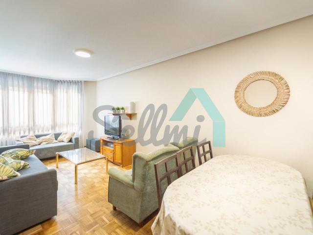 Apartamento en alquiler en Villa de la Peña / Villar de La Peñe, Parres