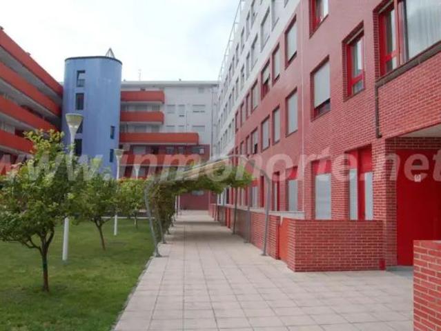 Apartamento en alquiler en Laredo