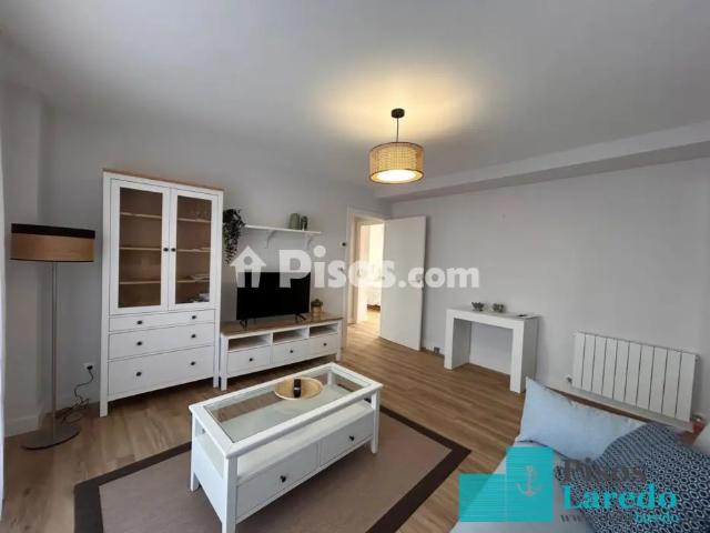Apartamento en alquiler en Laredo