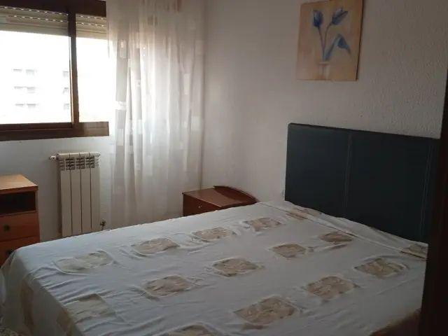 Apartamento en alquiler en Distrito 4, Albacete