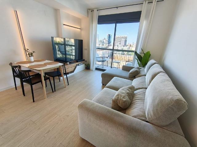 Piso en alquiler en La Mina - districte 6, Barcelonès