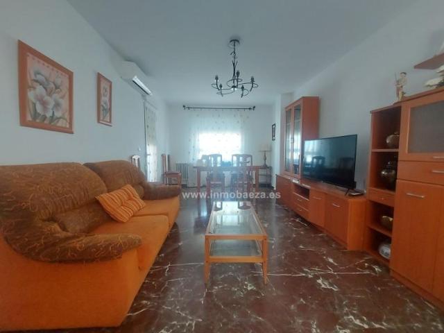 Piso en alquiler en Baeza