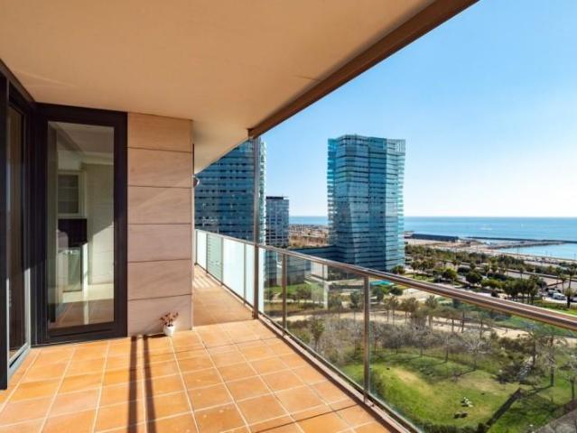 Piso en alquiler en Barcelona, Diagonal Mar i el Front Marítim del Poblenou