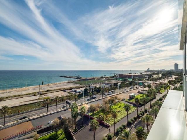 Piso en alquiler en Barcelona, Diagonal Mar i el Front Marítim del Poblenou