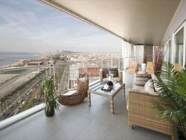 Piso en alquiler en Barcelona, Diagonal Mar i el Front Marítim del Poblenou