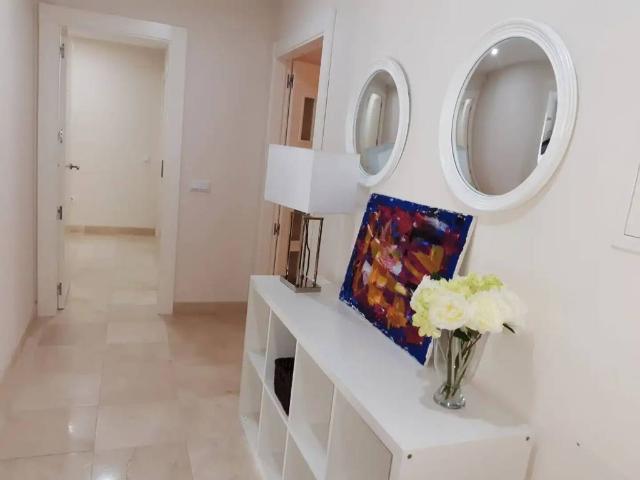 Piso en alquiler en Los Pinos, Benahavís