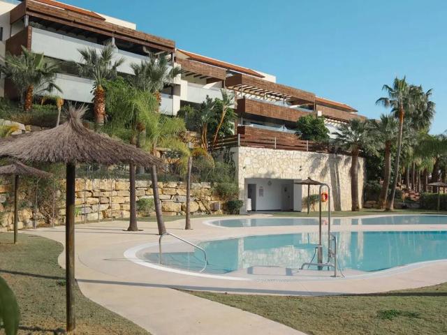 Piso en alquiler en La Alquería-El Paraíso, Costa del Sol Occidental