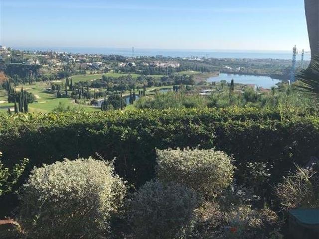 Piso en alquiler en Benahavís, Málaga