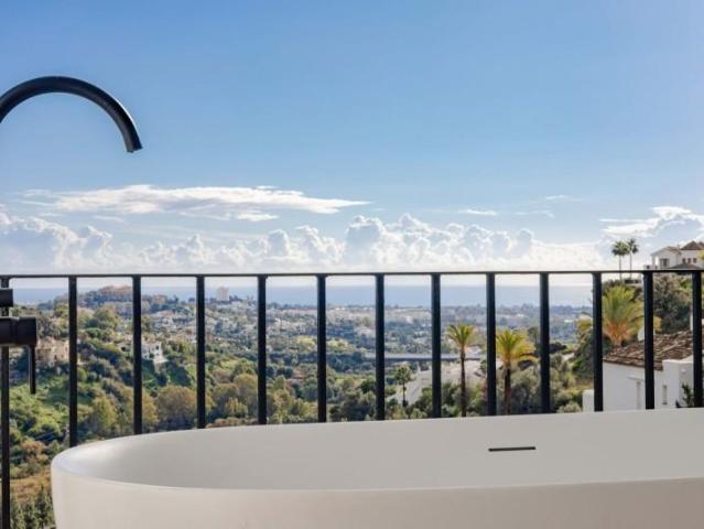 Piso en alquiler en Benahavís, Málaga