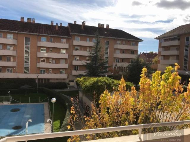 Piso en alquiler en Boadilla Del Monte, Madrid