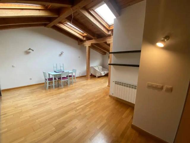 Piso en alquiler en Burgos, Castilla y León